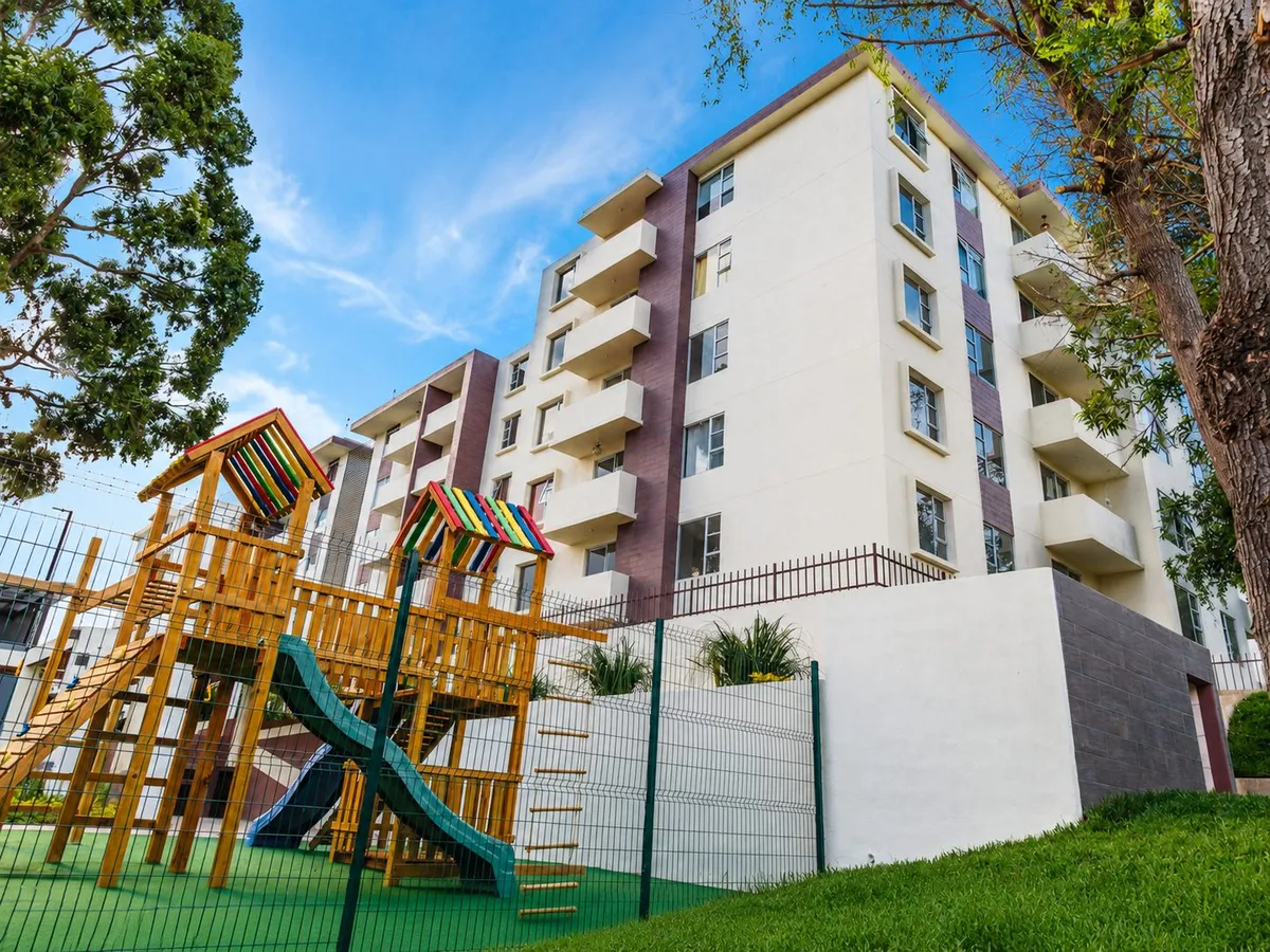 Apartamento amueblado en renta zona 13 Vertical Aurora