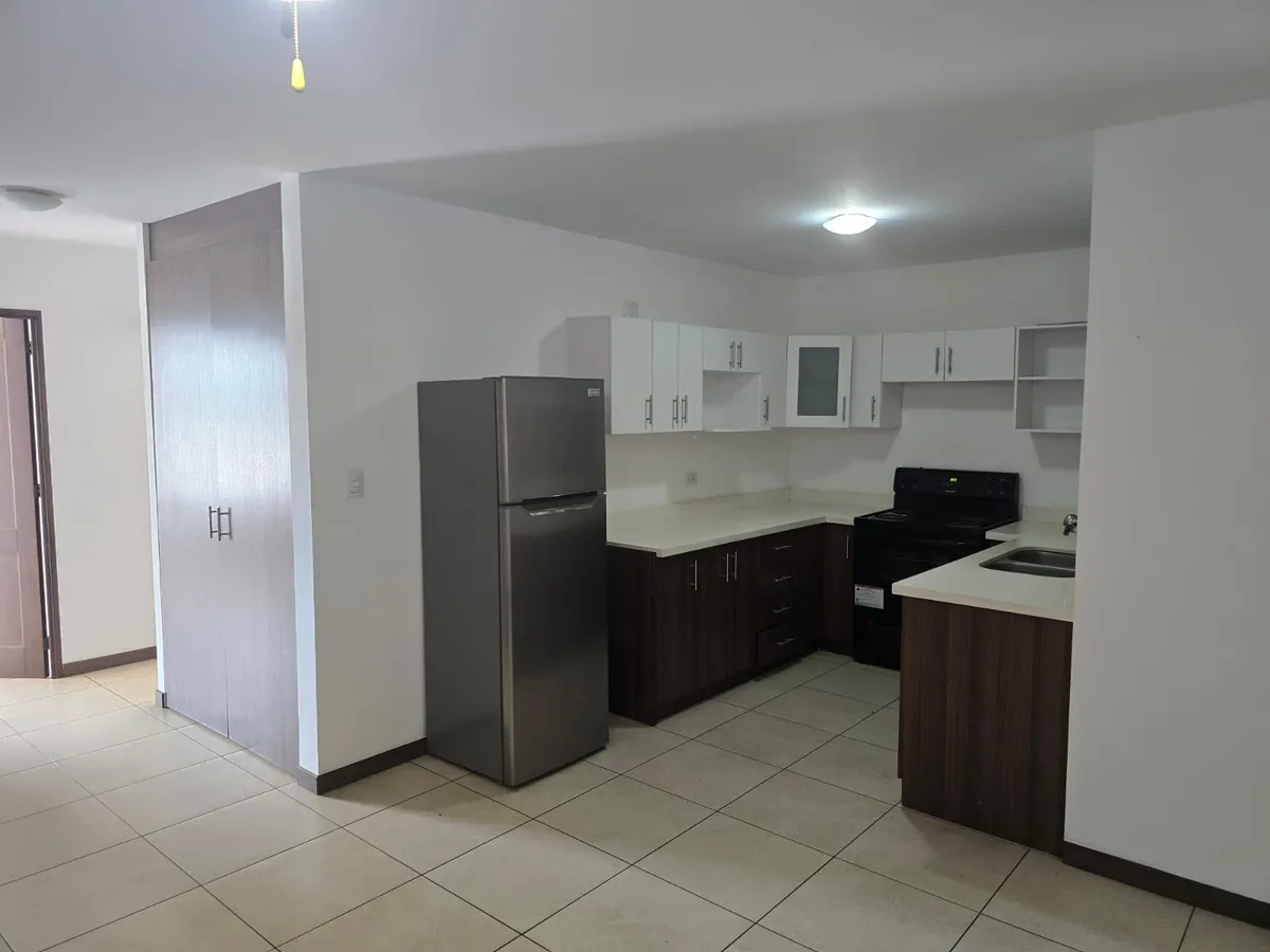 Apartamento en renta, Santa María Las Charcas, nivel 3
