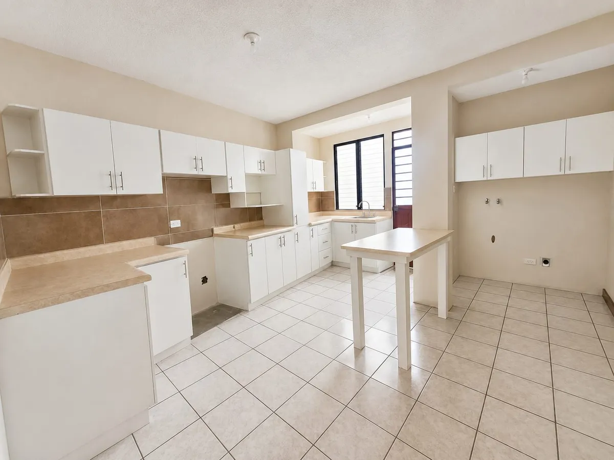 Casa en renta zona 13