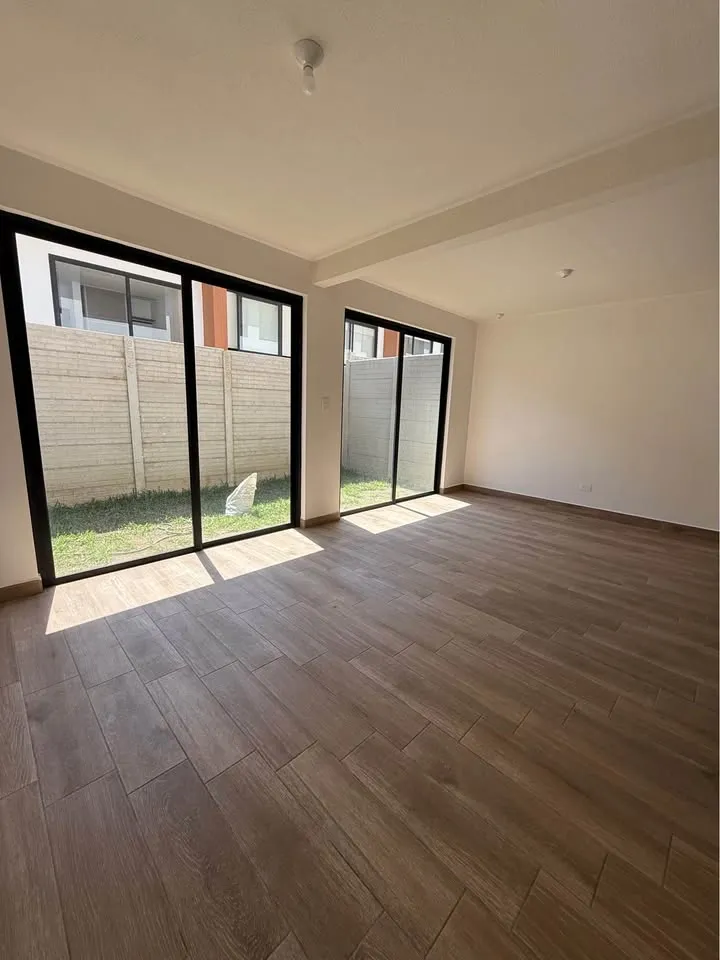 Casa en Venta en zona 16 Laureles de San Isidro