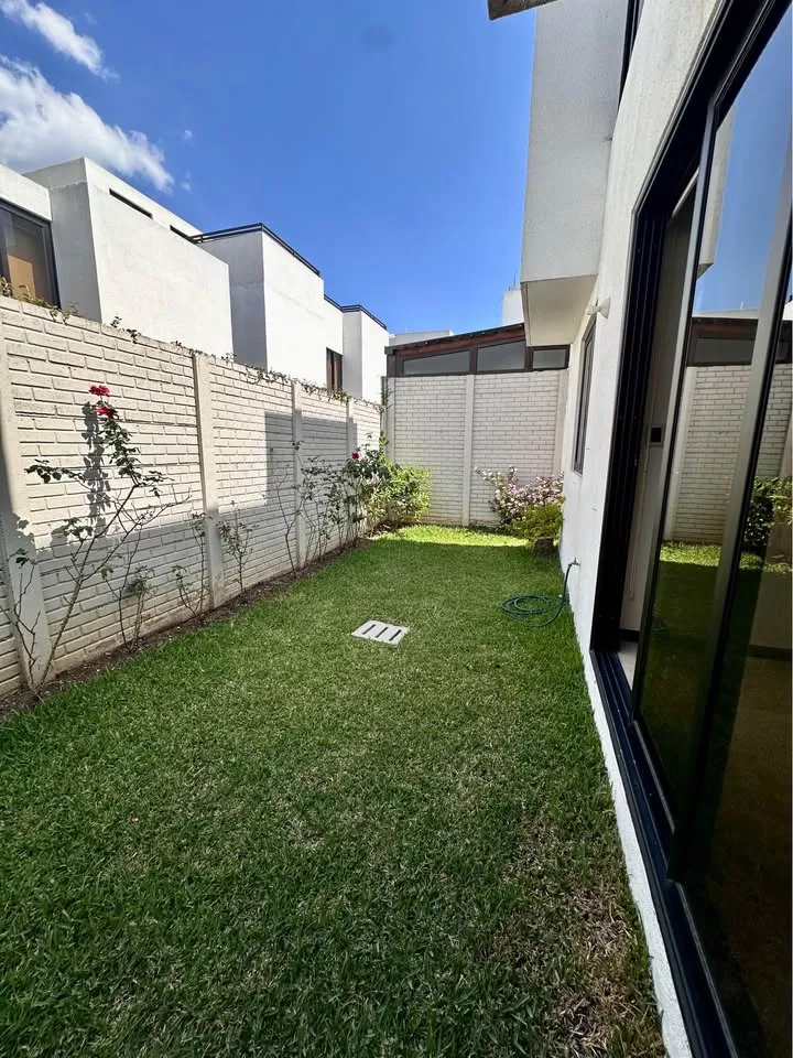 Casa en venta zona 16