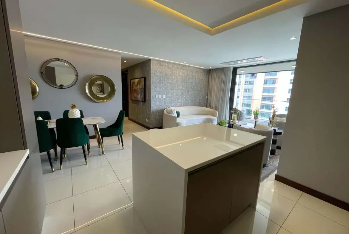 Exclusivo apartamento de 3 habitaciones en renta en VASANTA zona 10