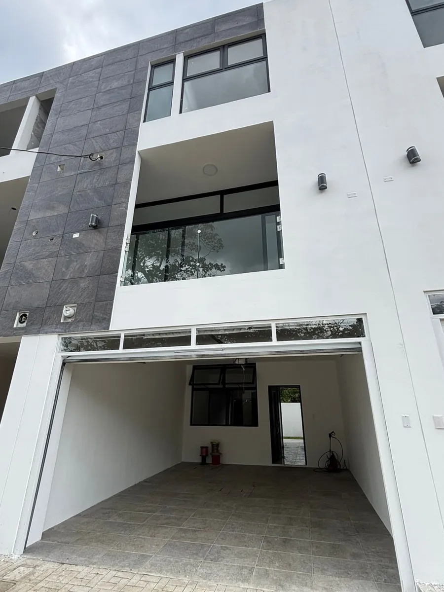 Casa en alquiler nueva Paisajes de San Isidro Hacienda Real Z.16